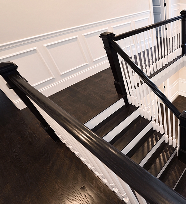 transitional stair style from Evermark